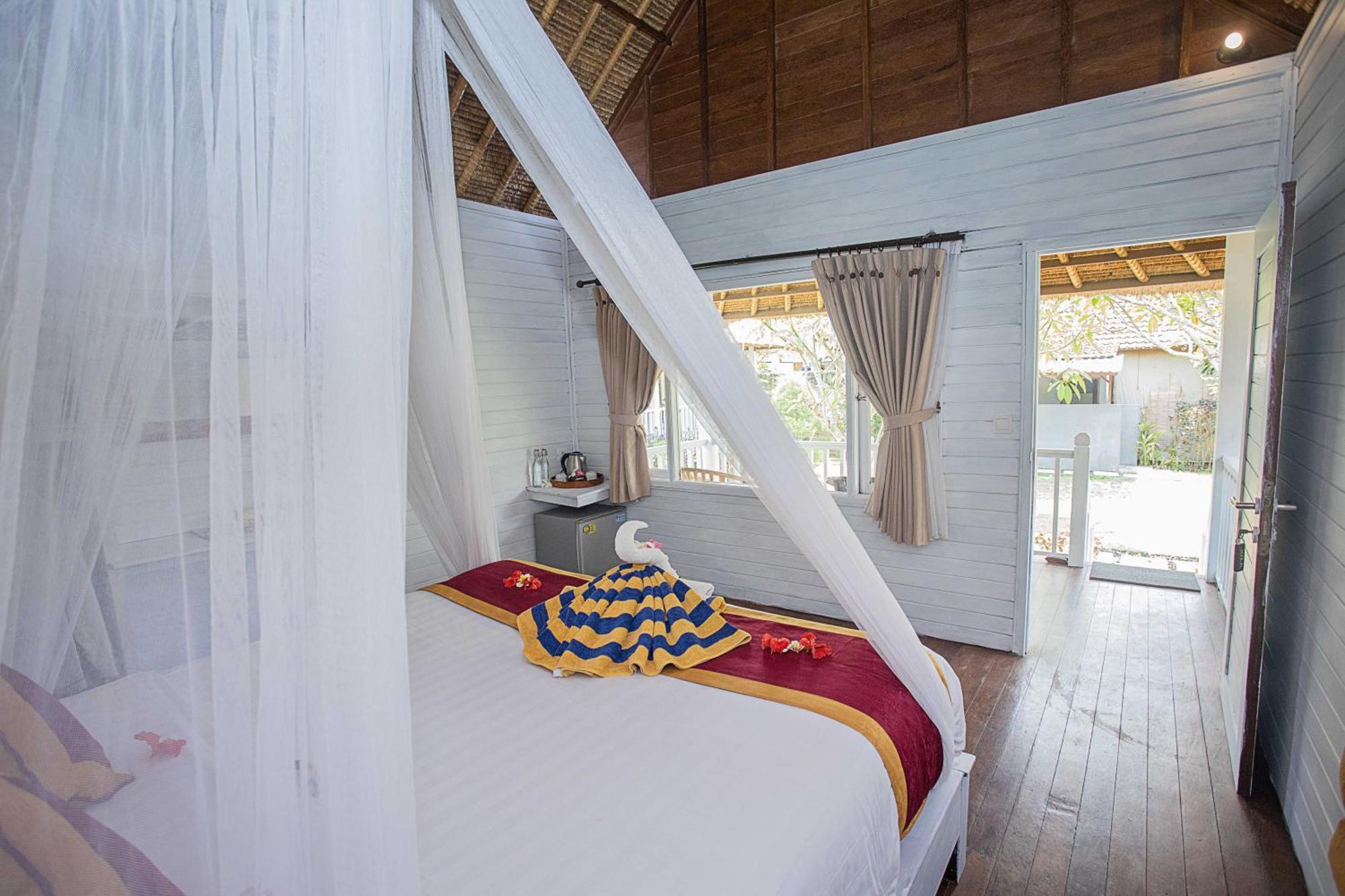 Koji Garden Huts Hotel Nusa Lembongan  Exterior photo