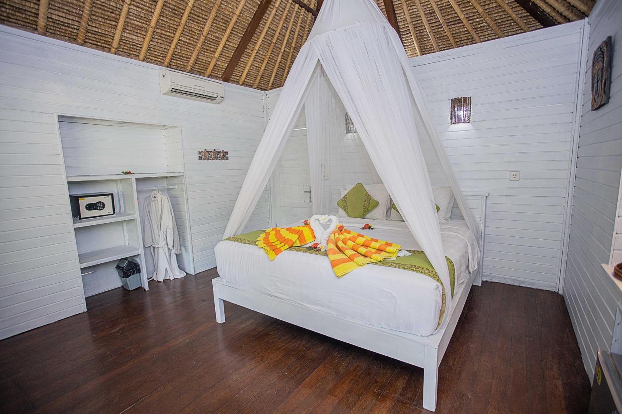 Koji Garden Huts Hotel Nusa Lembongan  Exterior photo
